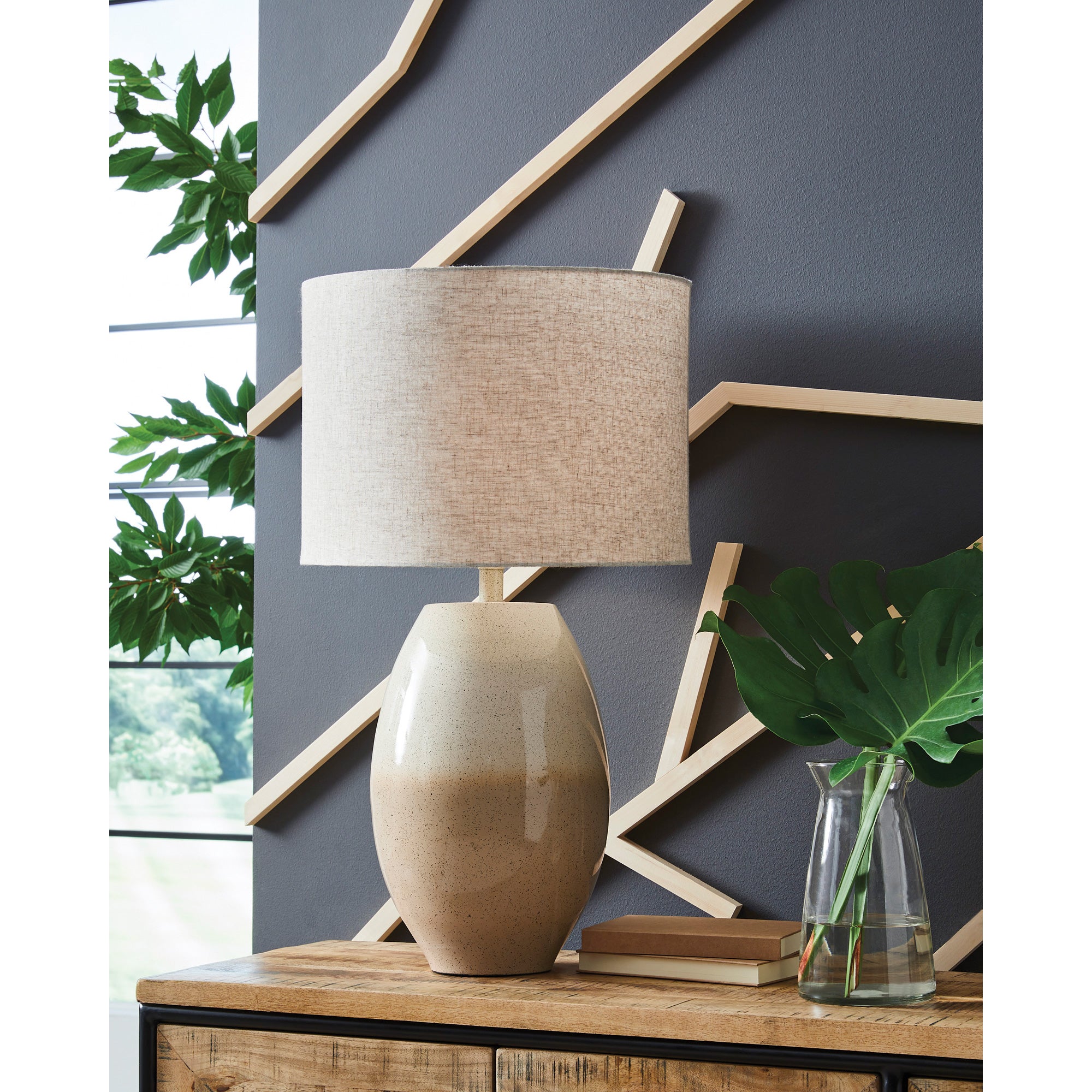 Linas Table Lamp - Thumbnail 3