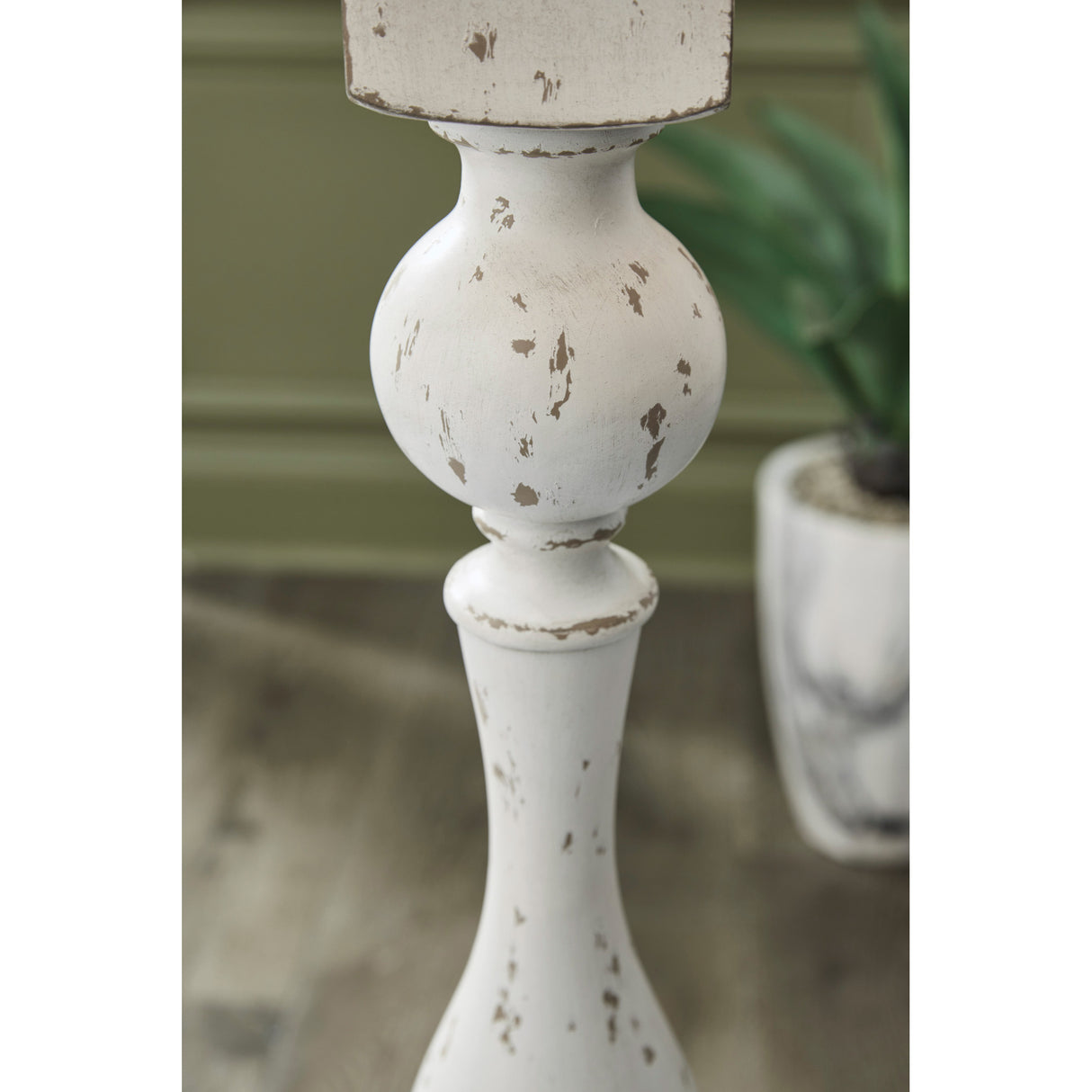 Madsbrook Floor Lamp