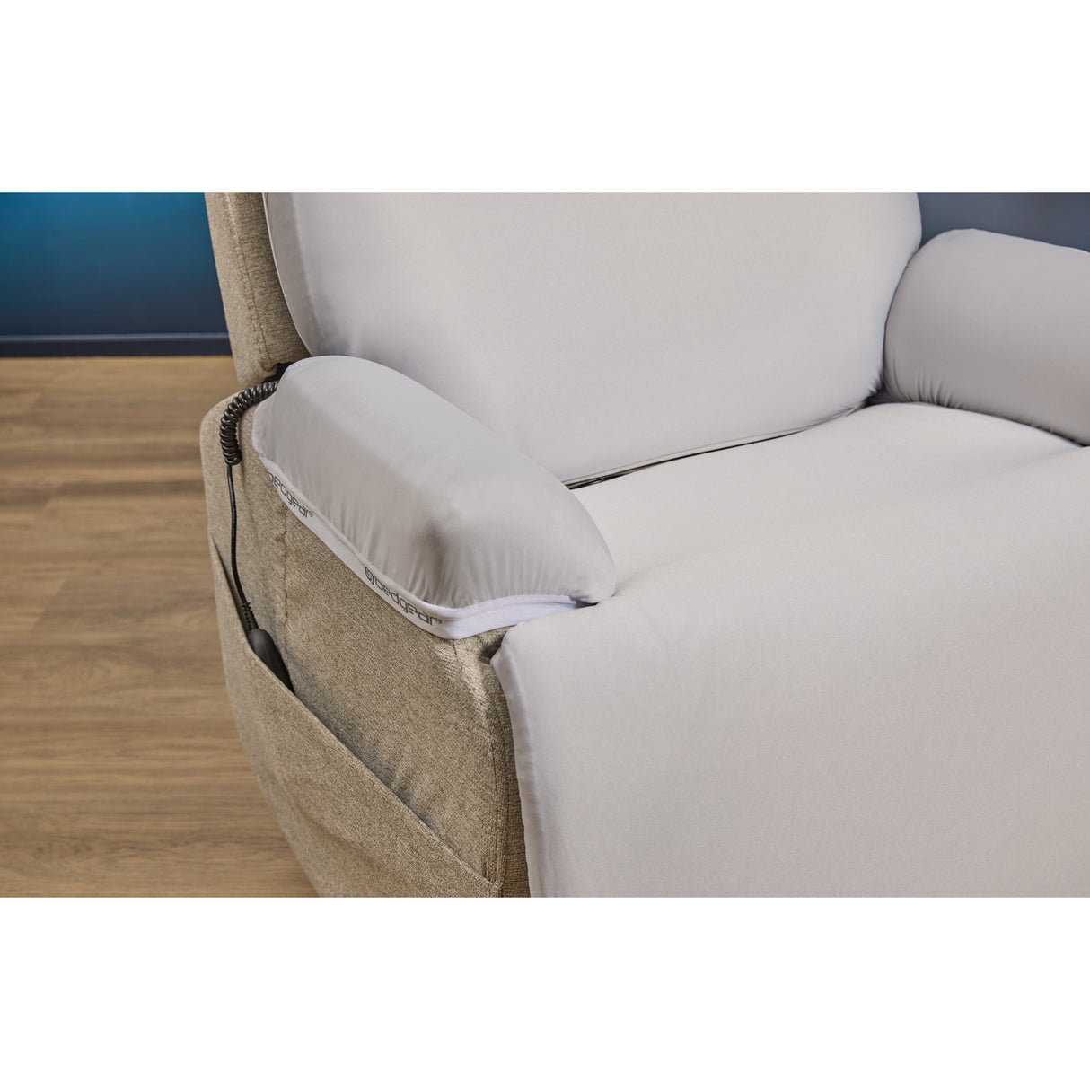 Detail view of Zecliner Light Gray Petite Sleep Kit