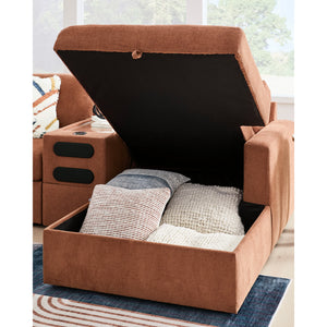 Detail view of Modmax Spice Right Storage Chaise