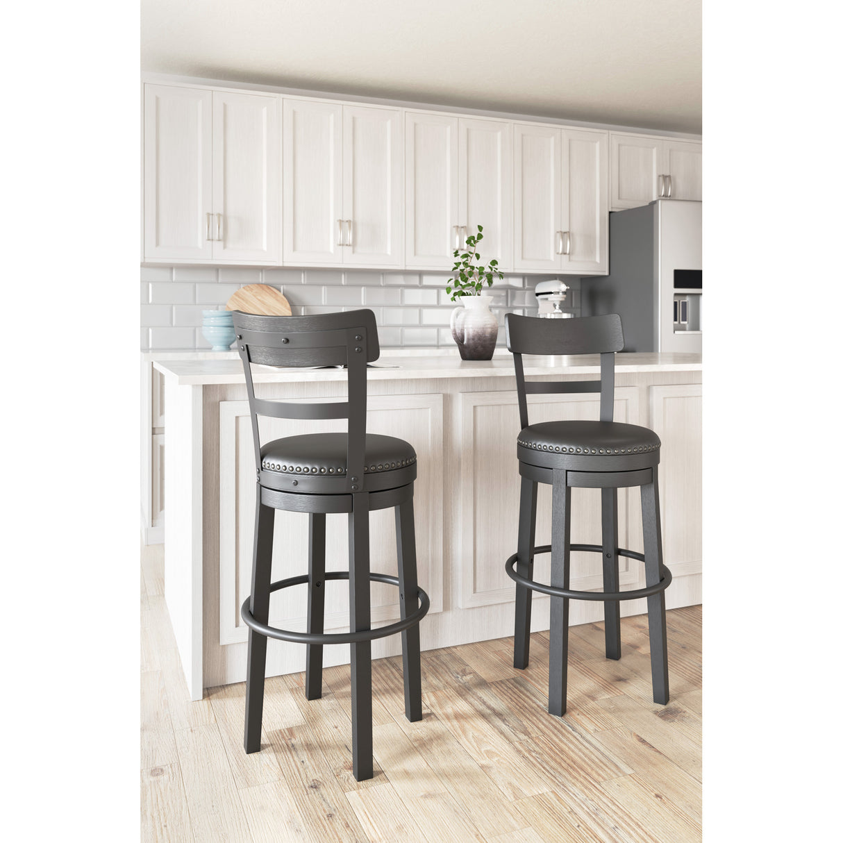 Valebeck Swivel Bar Stool