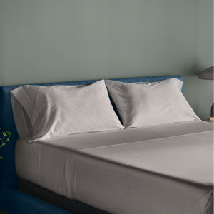 Room setting 2 featuring Tempur-Adapt Graphite Queen Luxe Egyptian Cotton Pillowcases