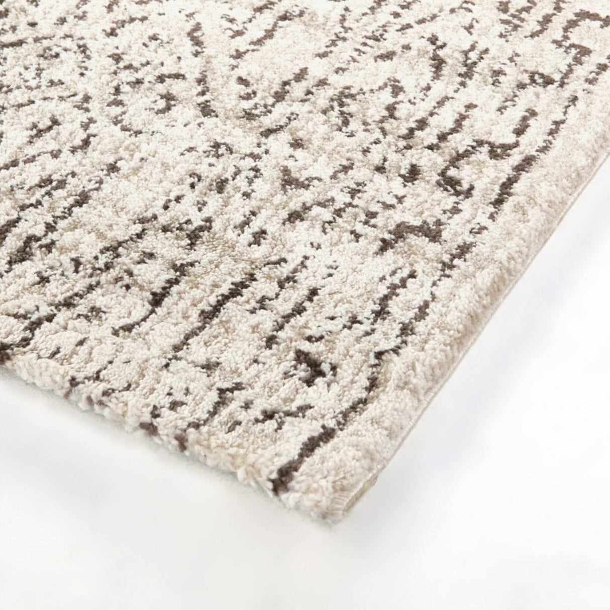 Detail view of Mari Moroccan Cream 8x10 Rug