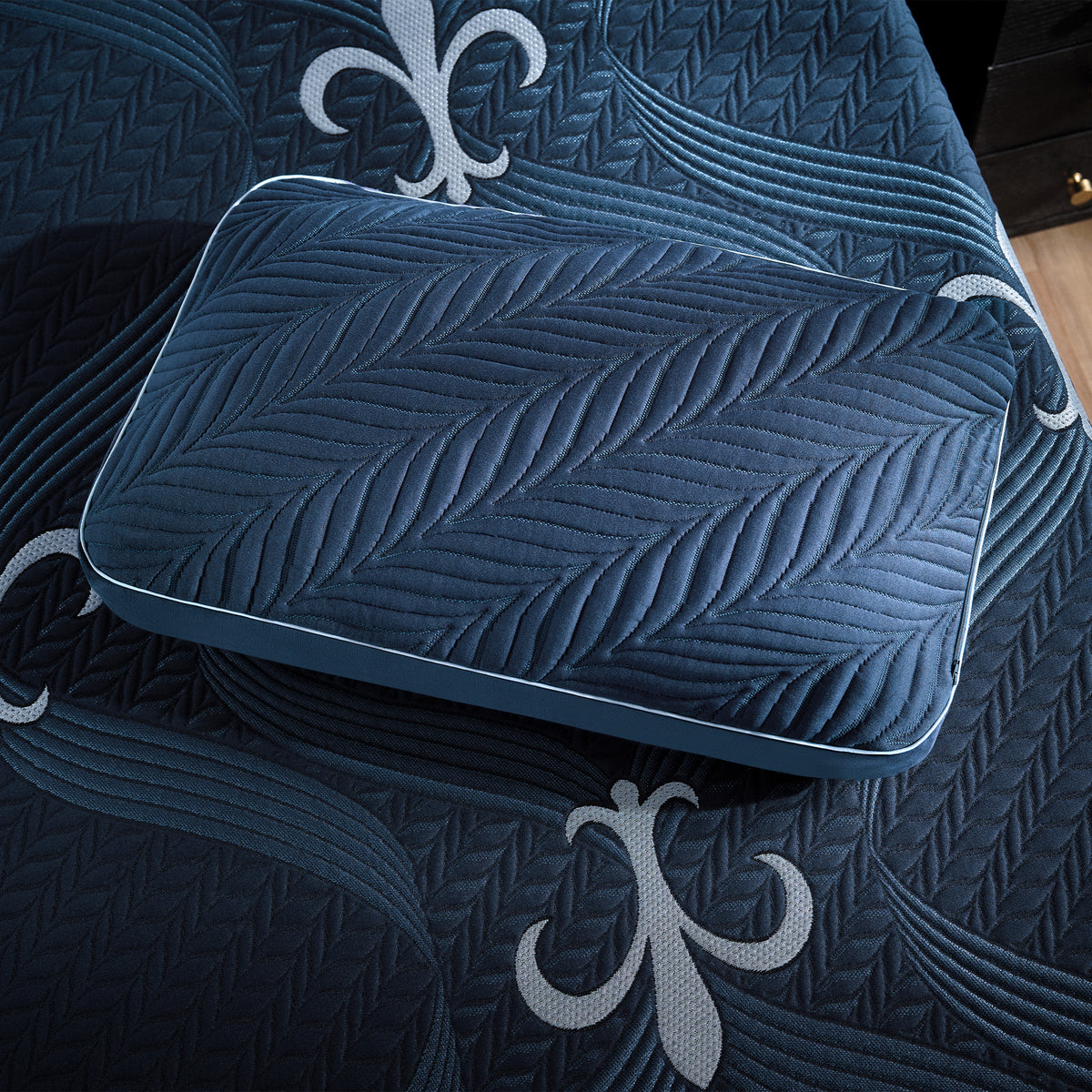 Detail view of Stearns and Foster Lux Estate II Queen Pillow