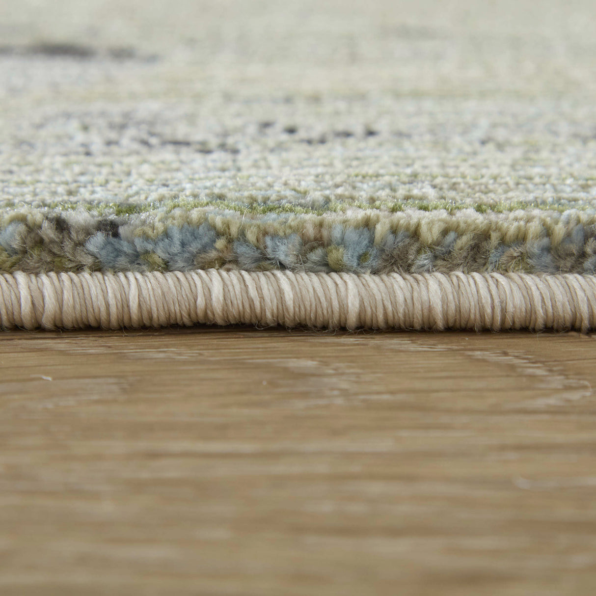 Side view of 5'x8' Rugs Green Sonora 39U9F Rug