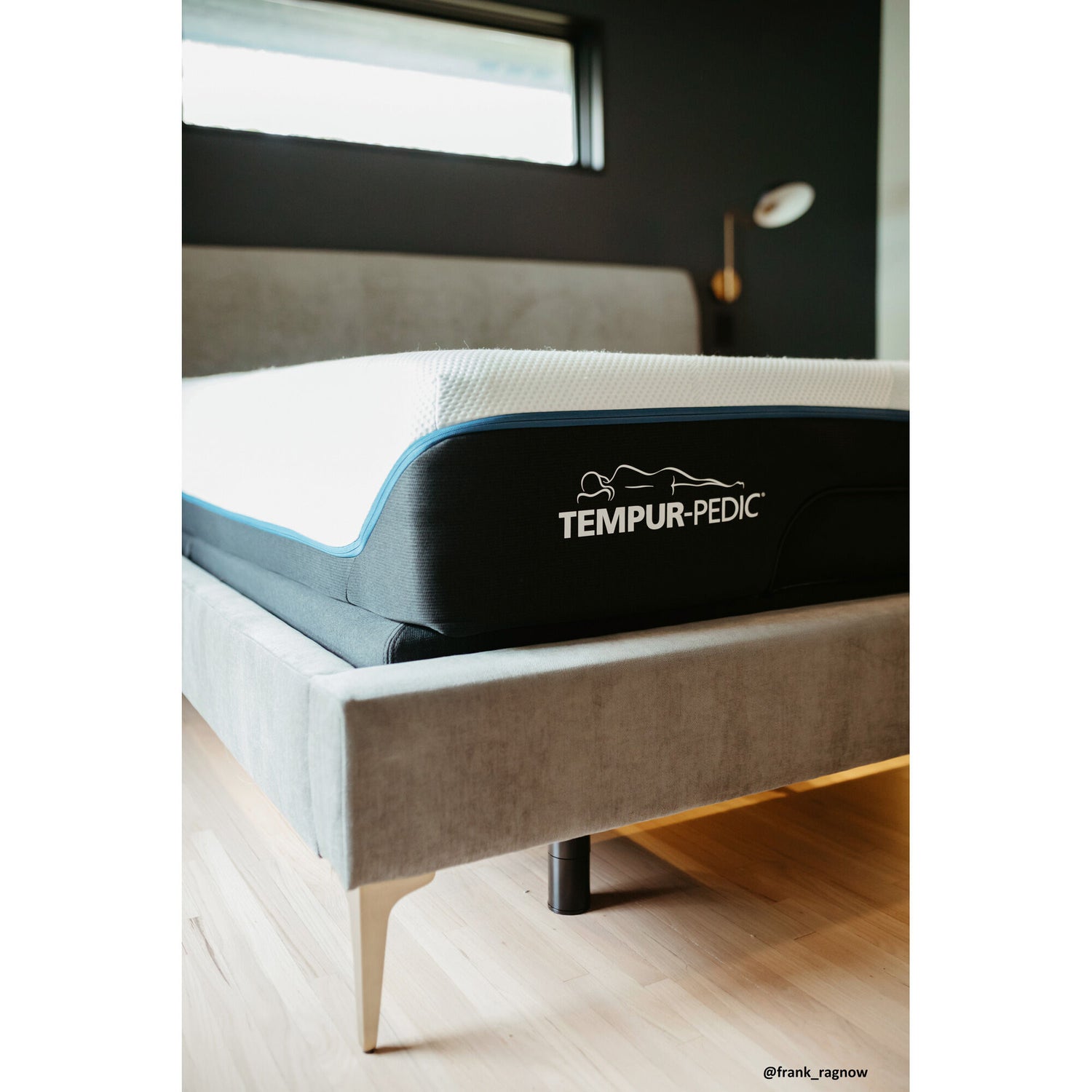 Tempur-Pedic TEMPUR-LuxeAdapt Soft Mattress - 1071166_TEMU_LF4_RM