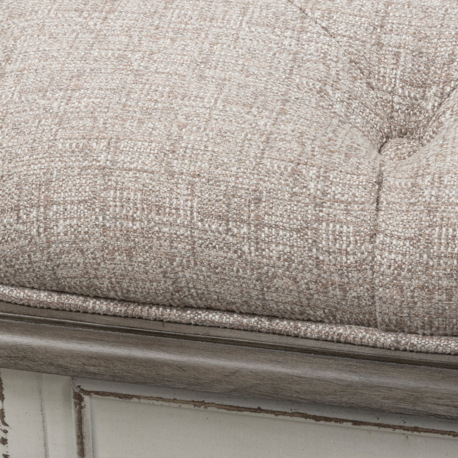 Magnolia Manor Bed Bench - QK1013393_LIBF_SW1_SW