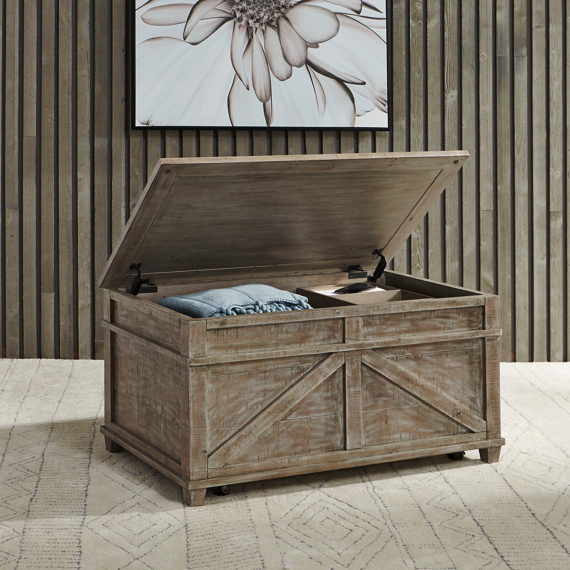 Parkland Falls Storage Trunk - Thumbnail 3