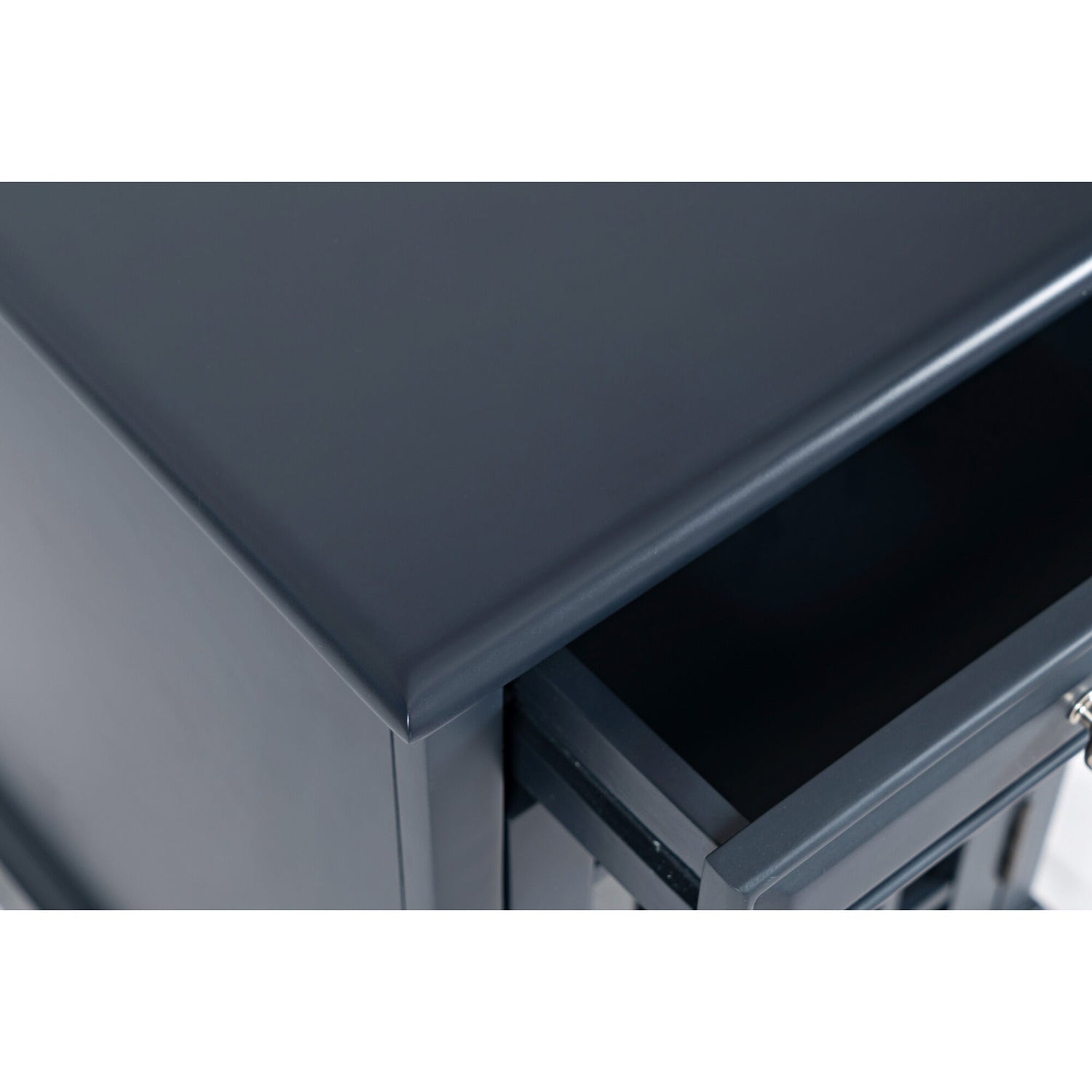 Chilton Chairside Table - QK1017381_JOFR_IS1_OL