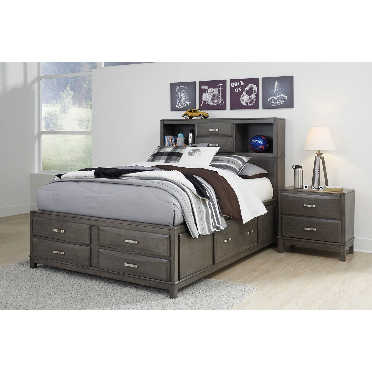 Caitbrook Storage Bed - QK1029066_ASHL_LF1_RM