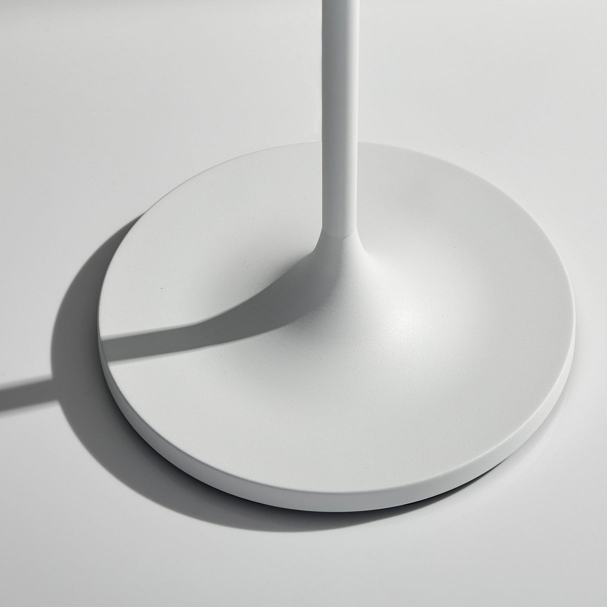 Oslo Floor Lamp - QK1029438_ADES_SW2_SW