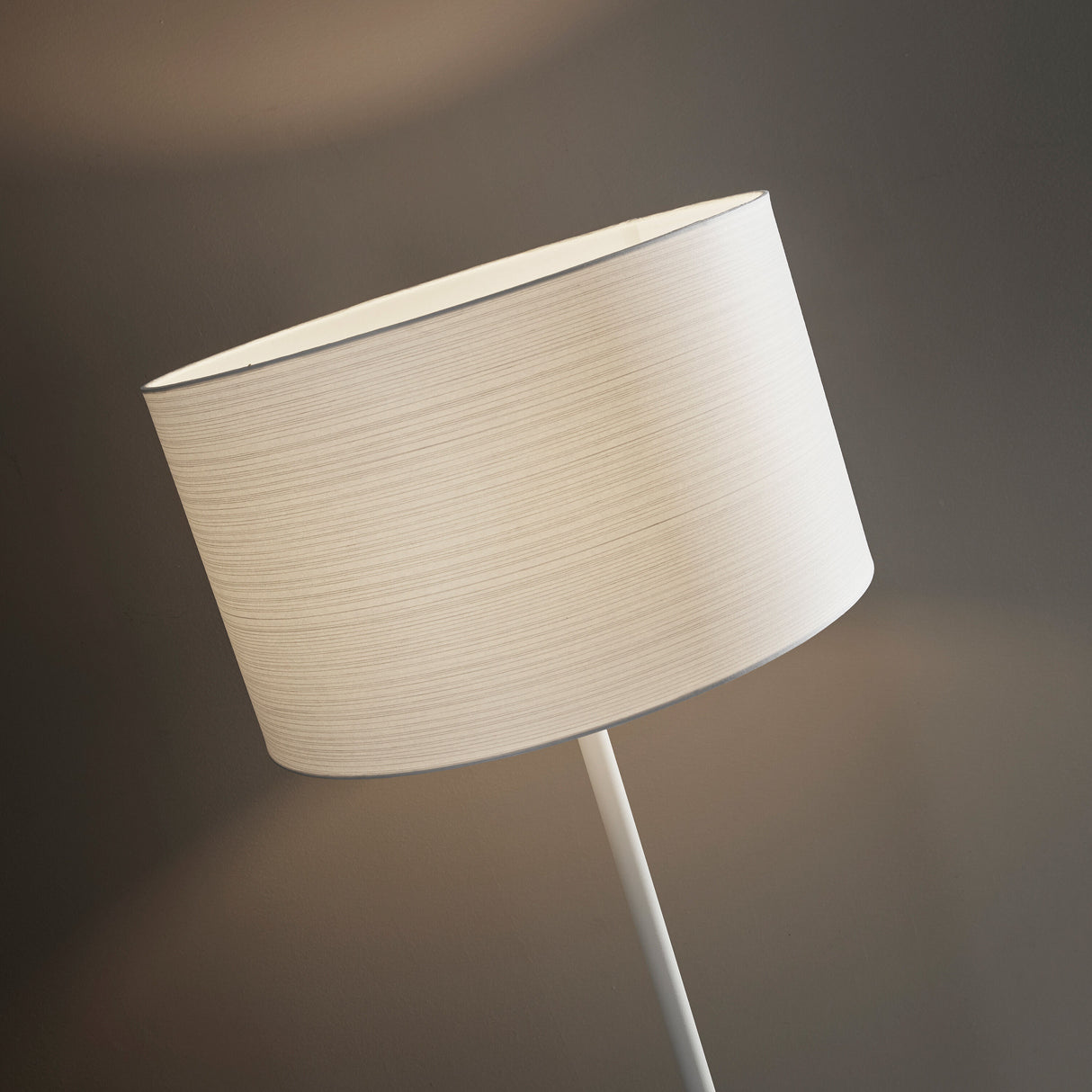 Oslo Floor Lamp - QK1029438_ADES_SW3_SW