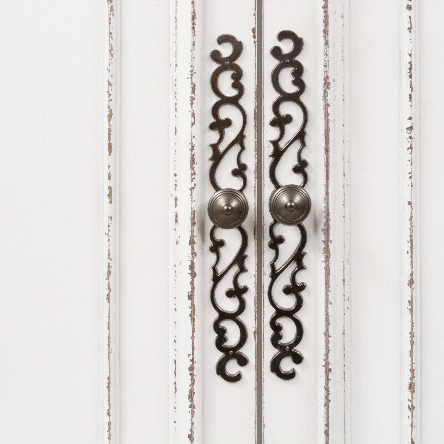 Magnolia Manor Armoire - QK1033282_LIBF_SW1_SW