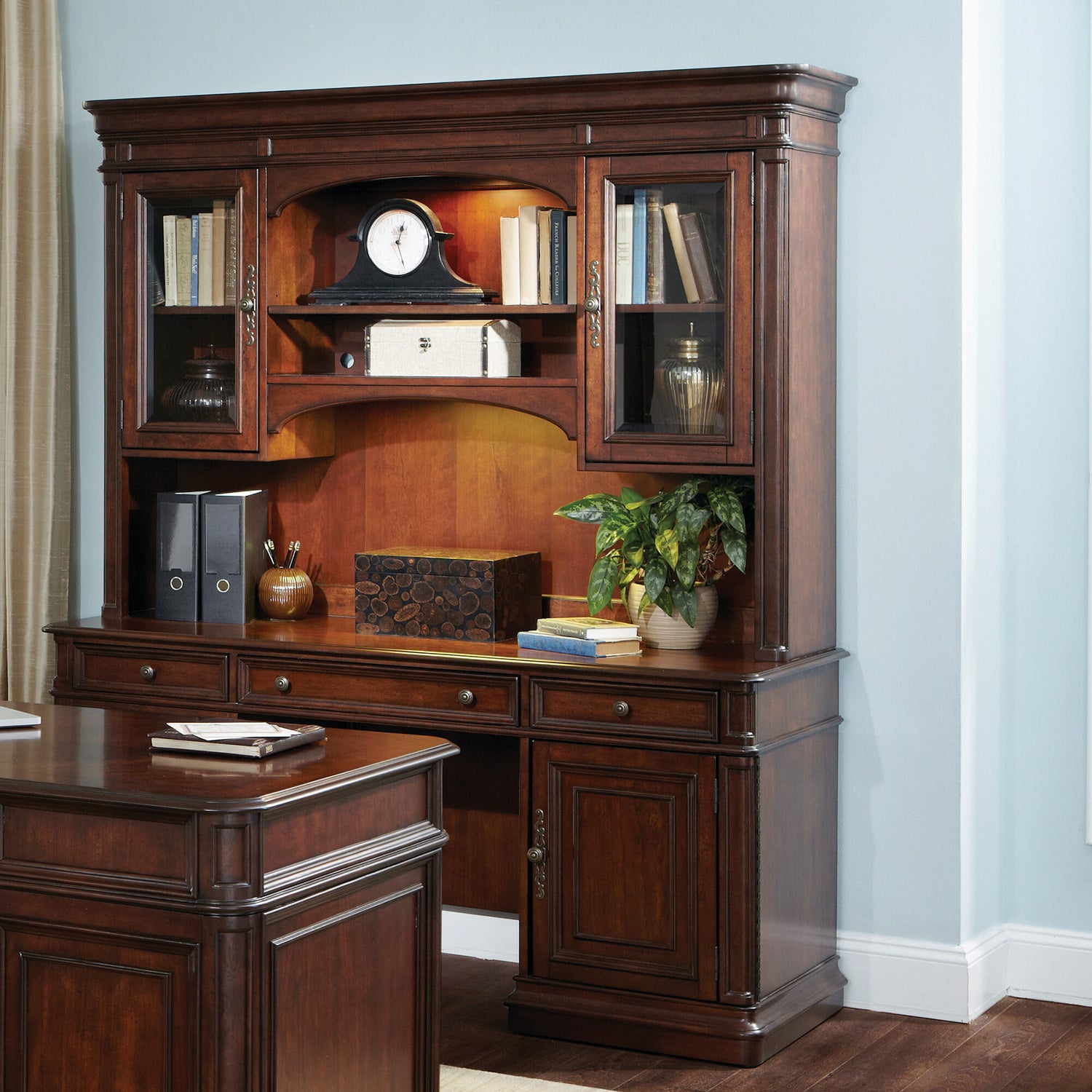 Brayton Manor Credenza and Hutch - QK1033344_LIBF_LF1_RM