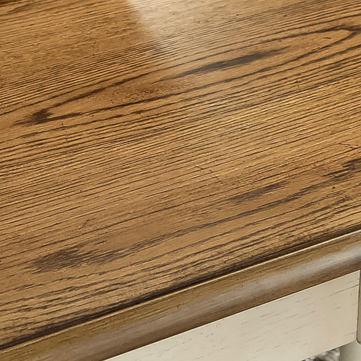 Springfield Round Dining Table - QK1034581_LIBF_SW1_SW