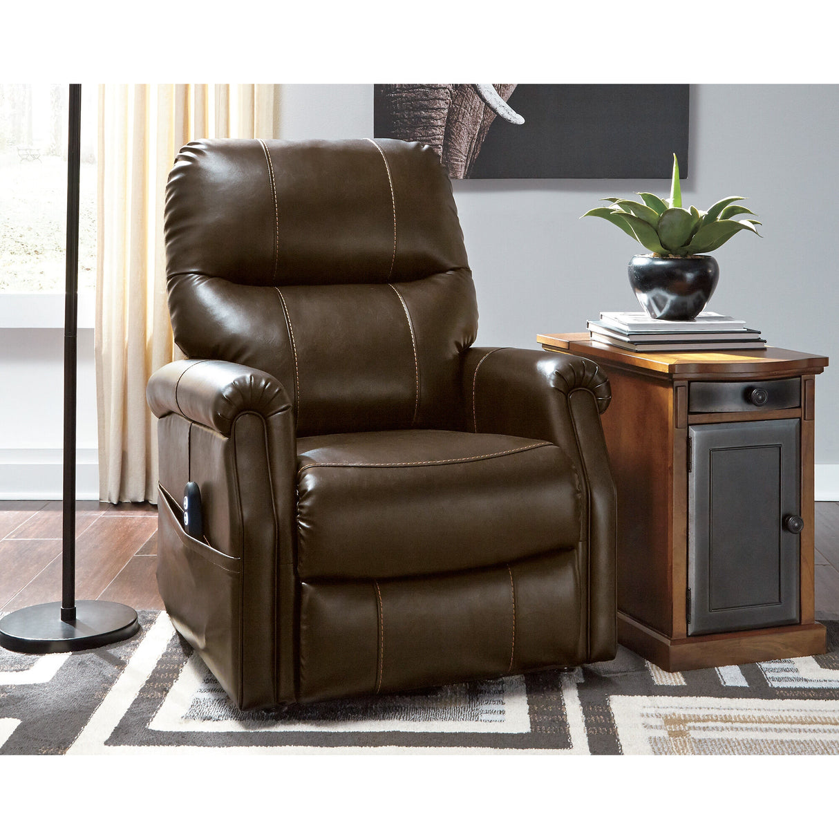 Markridge Power Lift Recliner Slumberland