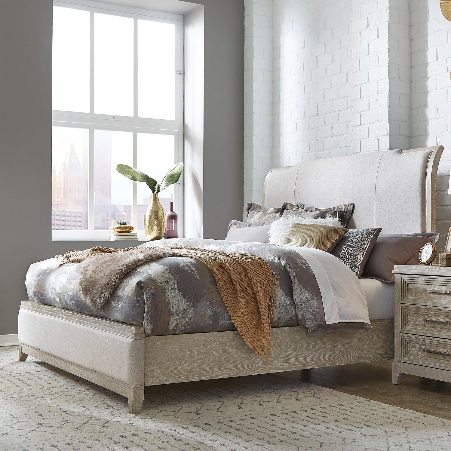 Belmar Upholstered Bed - QK1041669_LIBF_LF1_RM