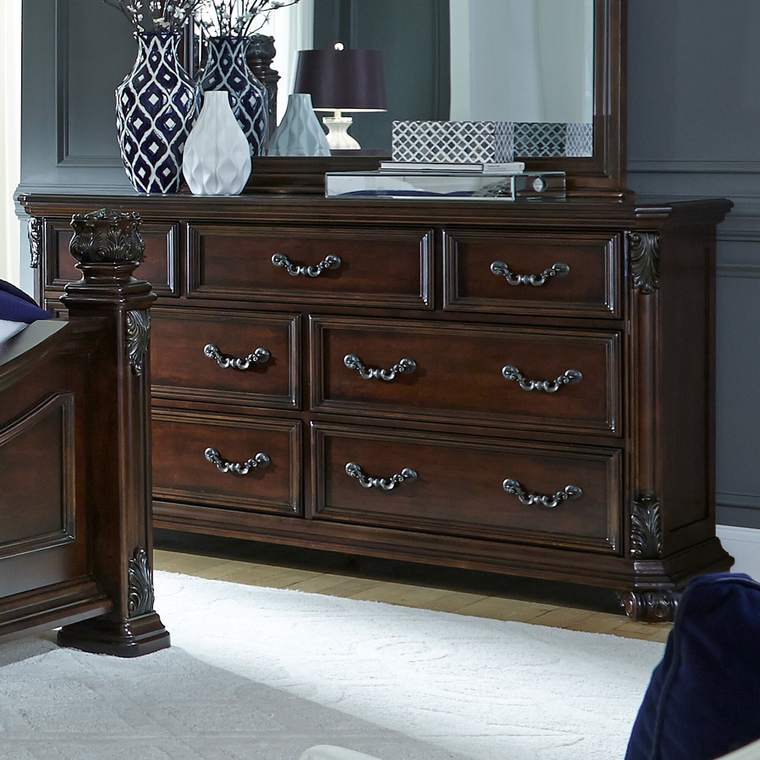 Messina Estates 7 Drawer Dresser - QK1044585_LIBF_LF1_RM