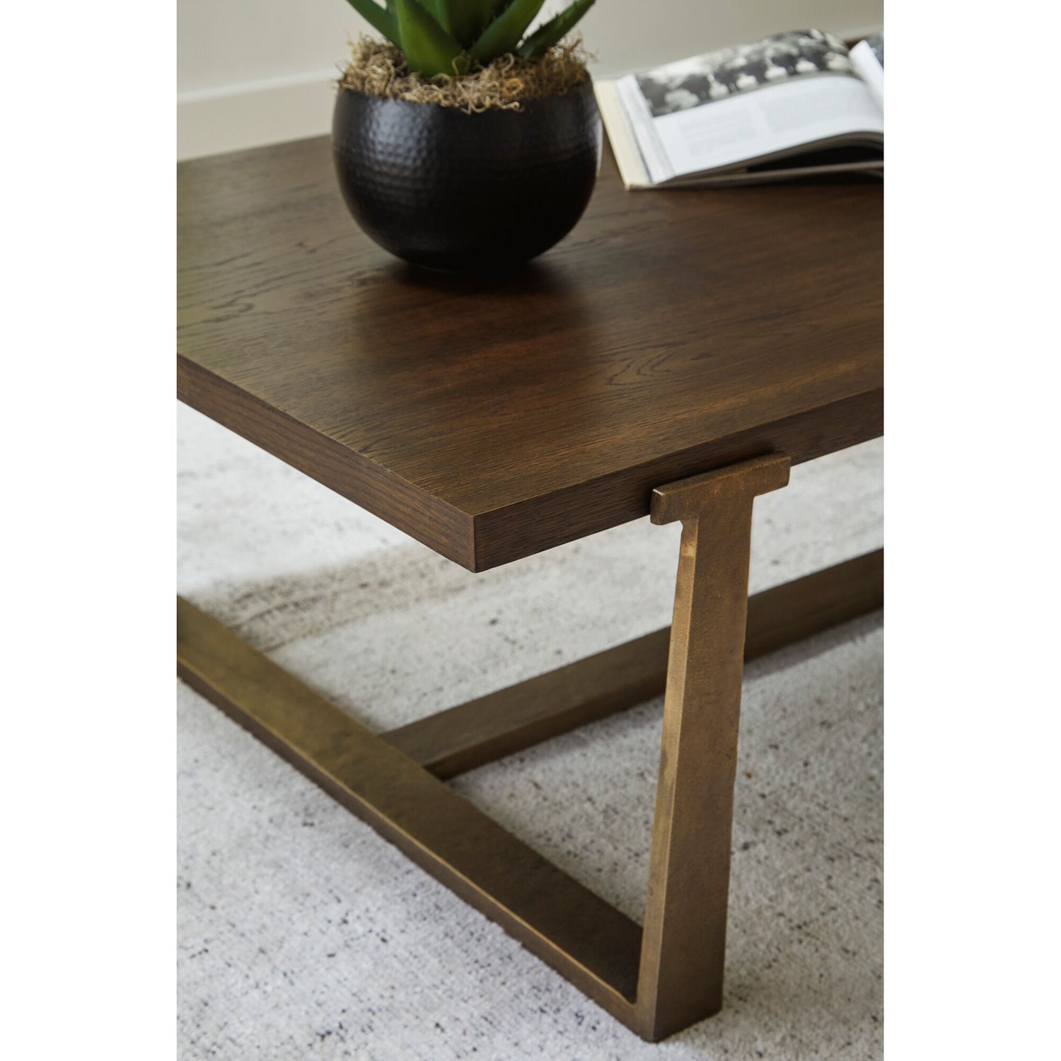 Balintmore Rectangular Coffee Table - QK1052324_ASHL_IS1_OL