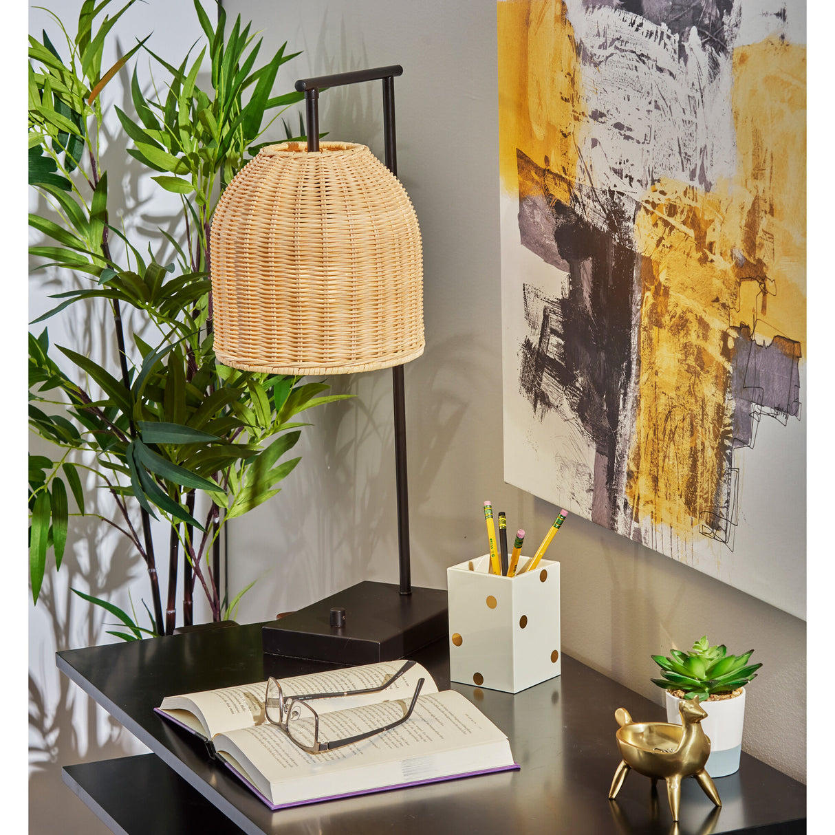 Bahama Table Lamp - QK1053856_ADES_LF1_RM