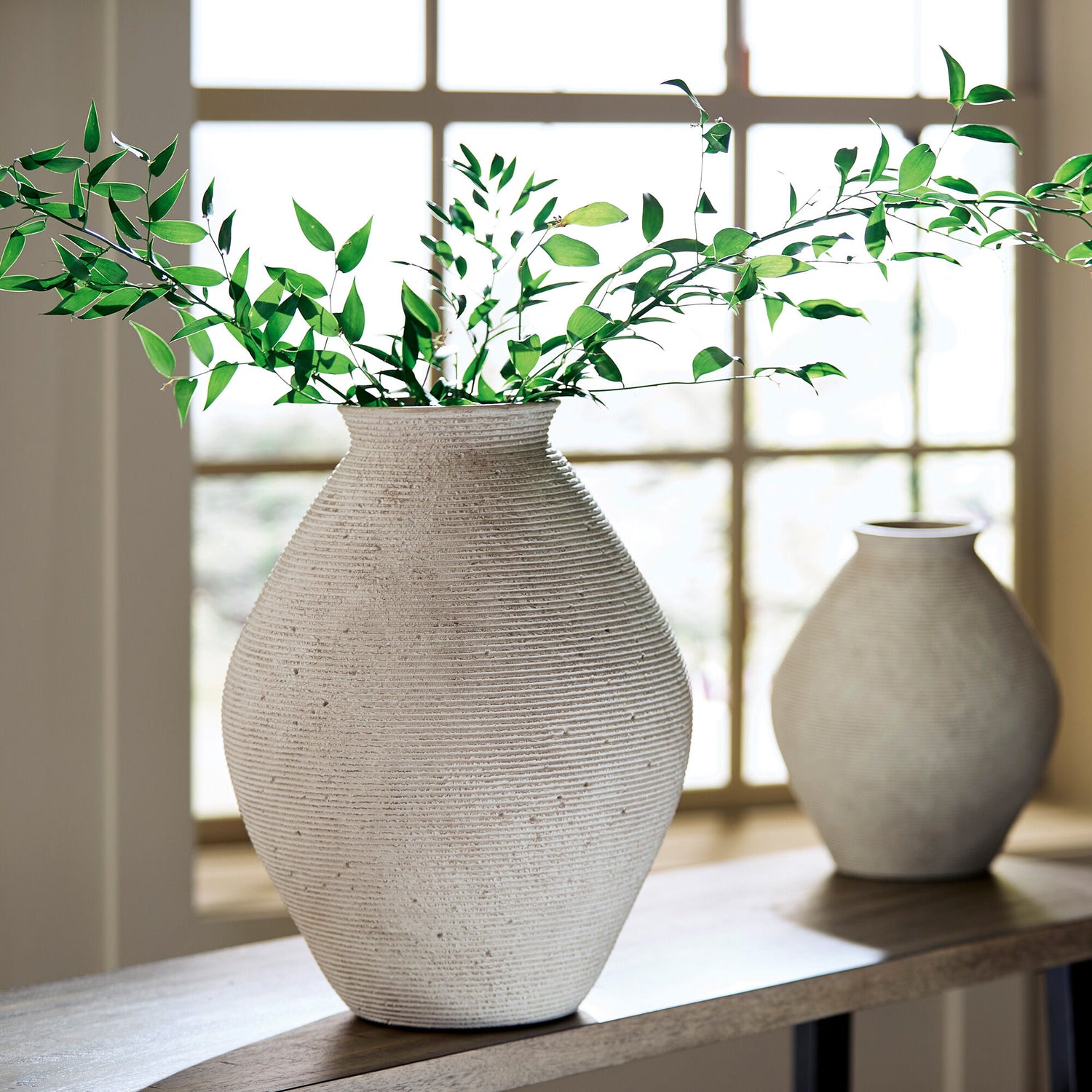 Hannela Large Vase - QK1059607_ASHL_LF1_RM