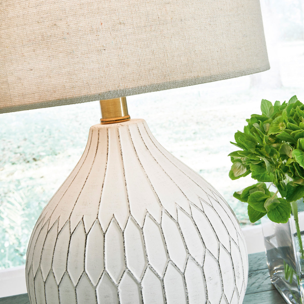 Wardmont Table Lamp - QK1059642_ASHL_SW1_SW