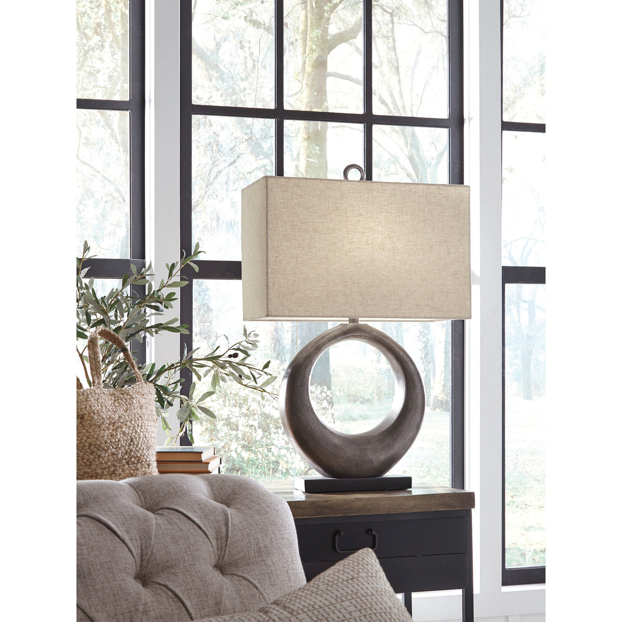 Saria Table Lamp - QK1059644_ASHL_LF1_RM