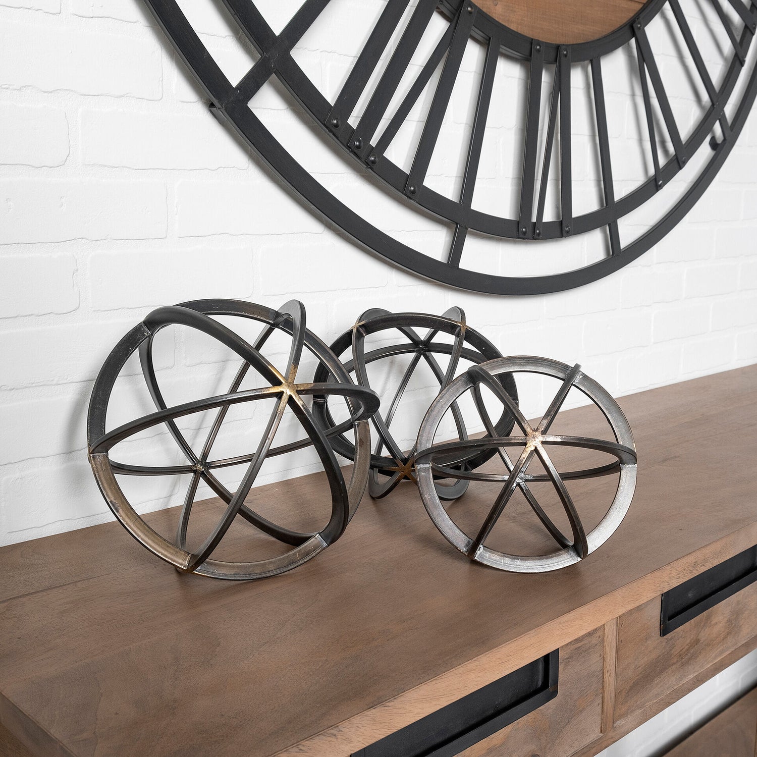 Galenna Medium Circular Orb - QK1060953_MEFD_LF2_RM