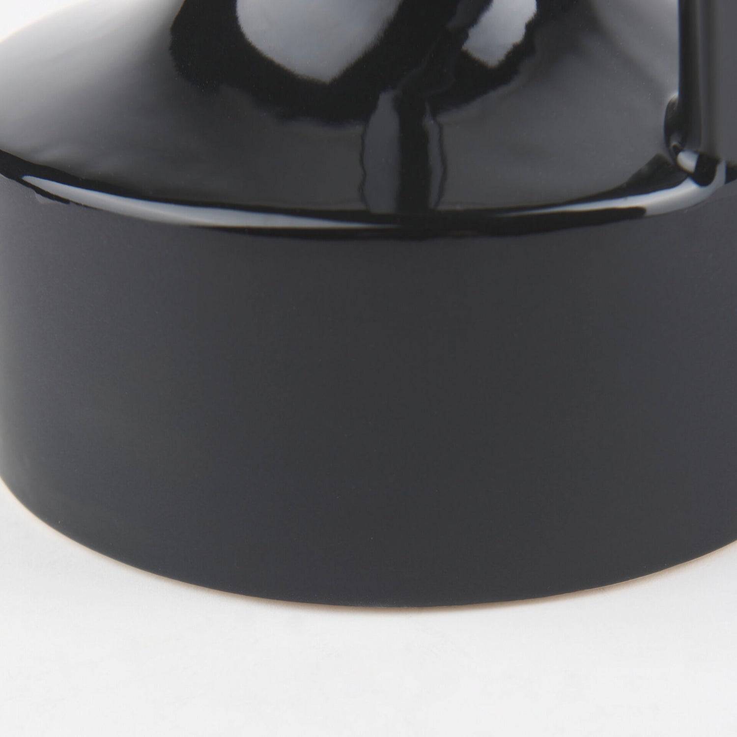 Burton Medium Jug Vase - QK1060980_MEFD_IS2_OL