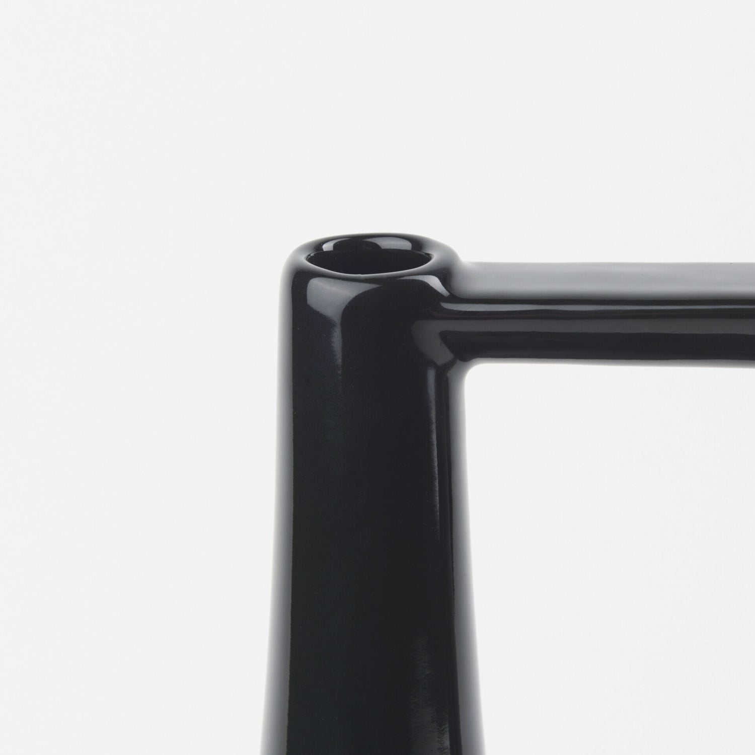 Burton Large Jug Vase - QK1060982_MEFD_SW1_SW