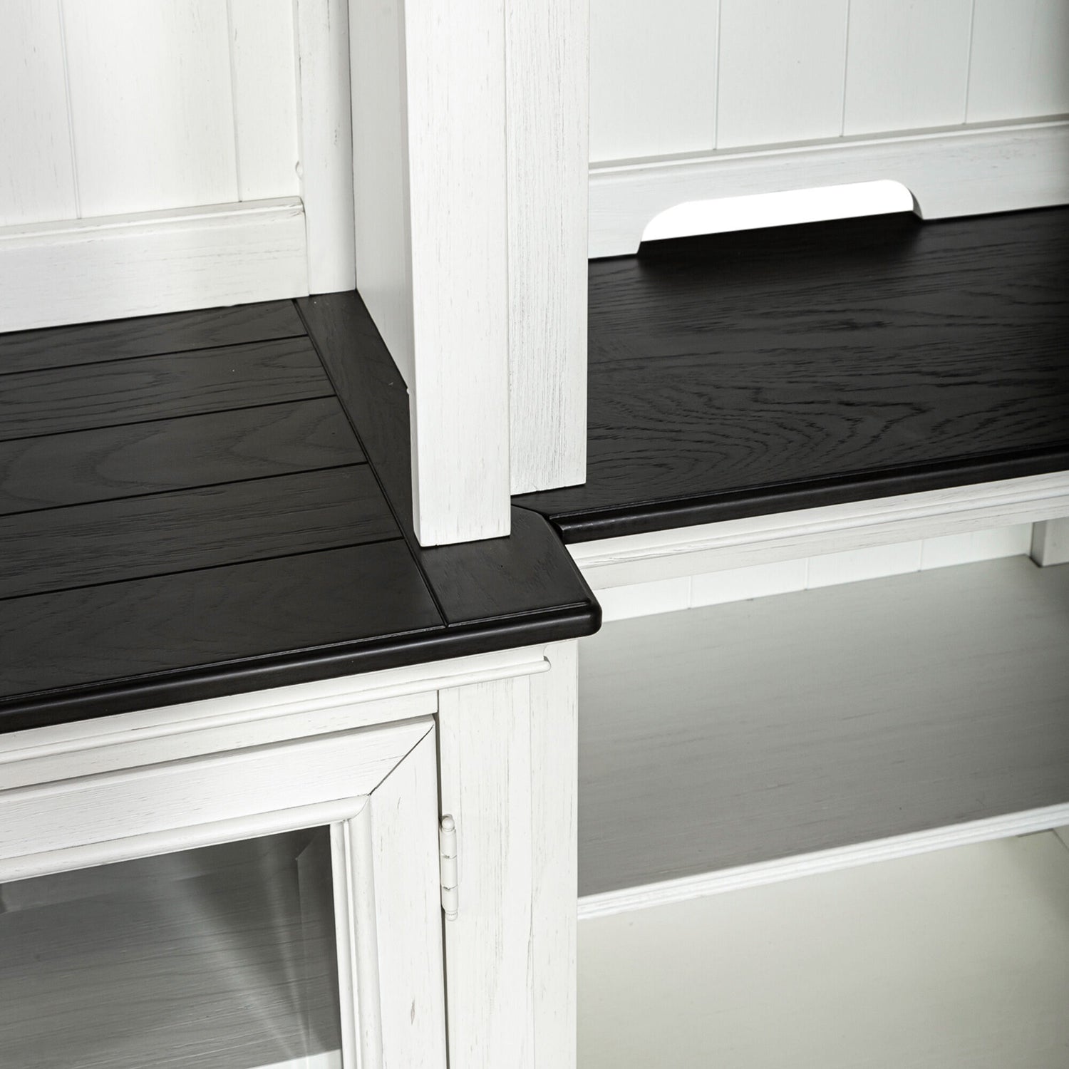 Allyson Park Pier Entertainment Center - QK1061376_LIBF_SW1_SW