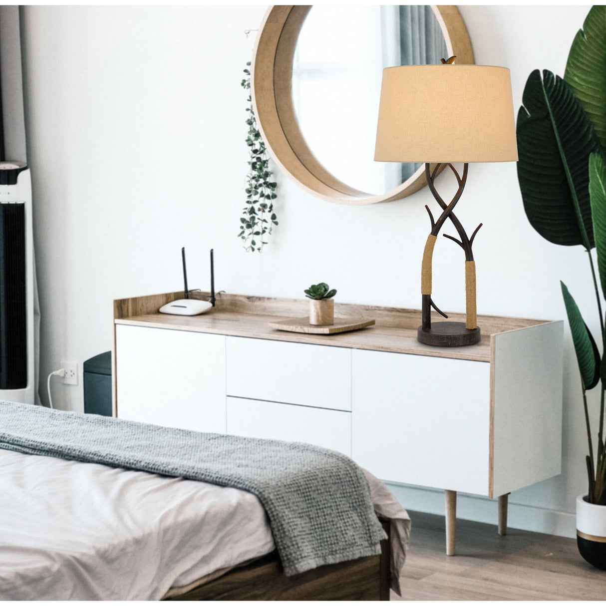 Pecos Table Lamp - QK1062534_CALG_LF1_RM