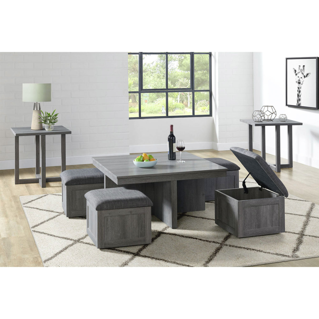 Uster End Table - QK1065638_ELEM_LF1_RM