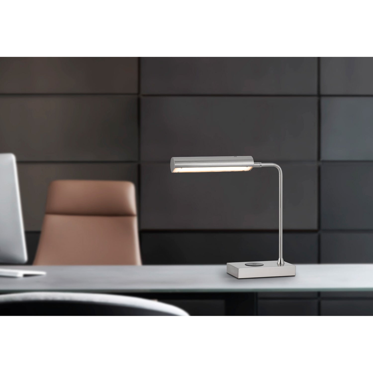 Delray Table Lamp - QK1080822_CALG_LF1_RM