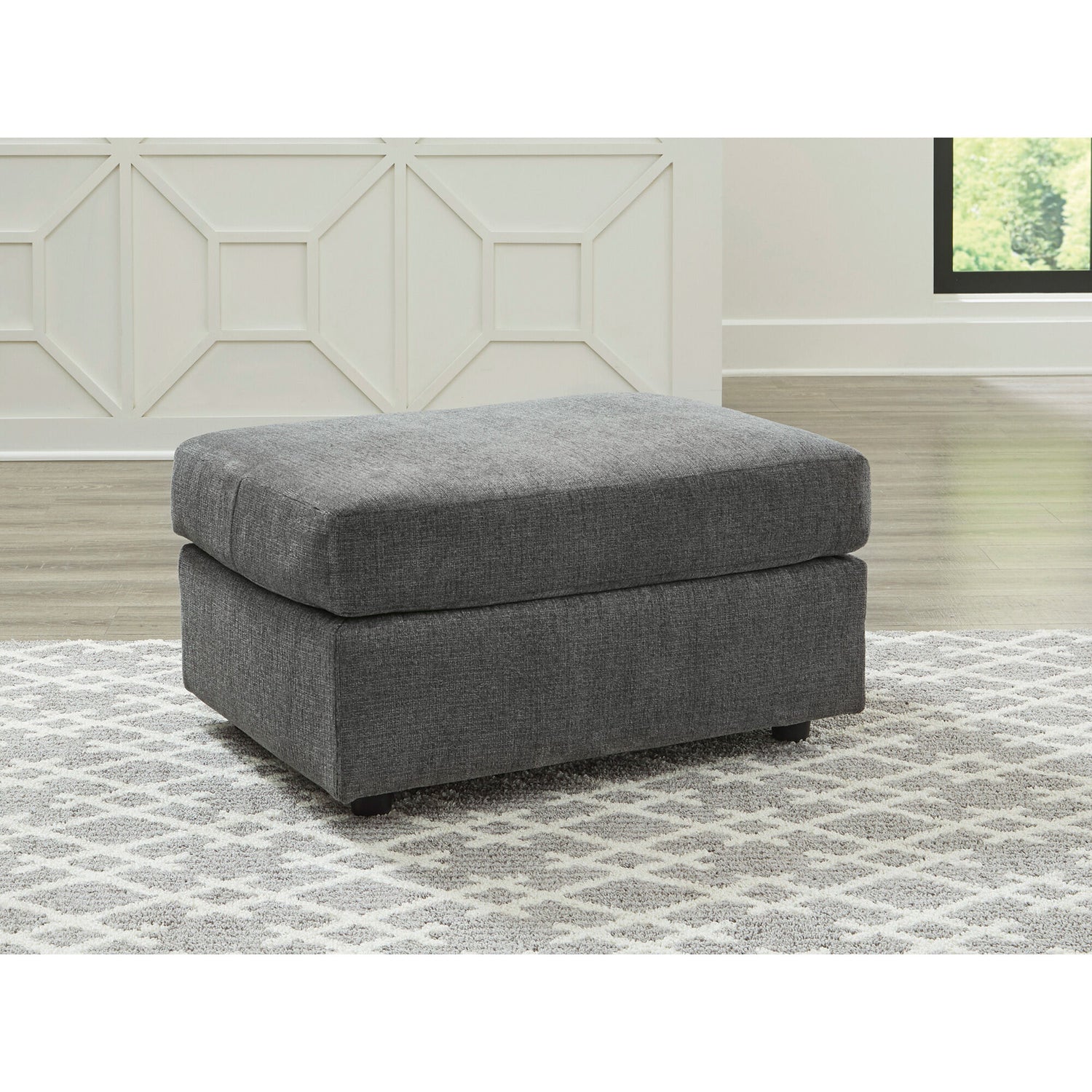 Stairatt Ottoman - QK1081574_ASHL_LF1_RM