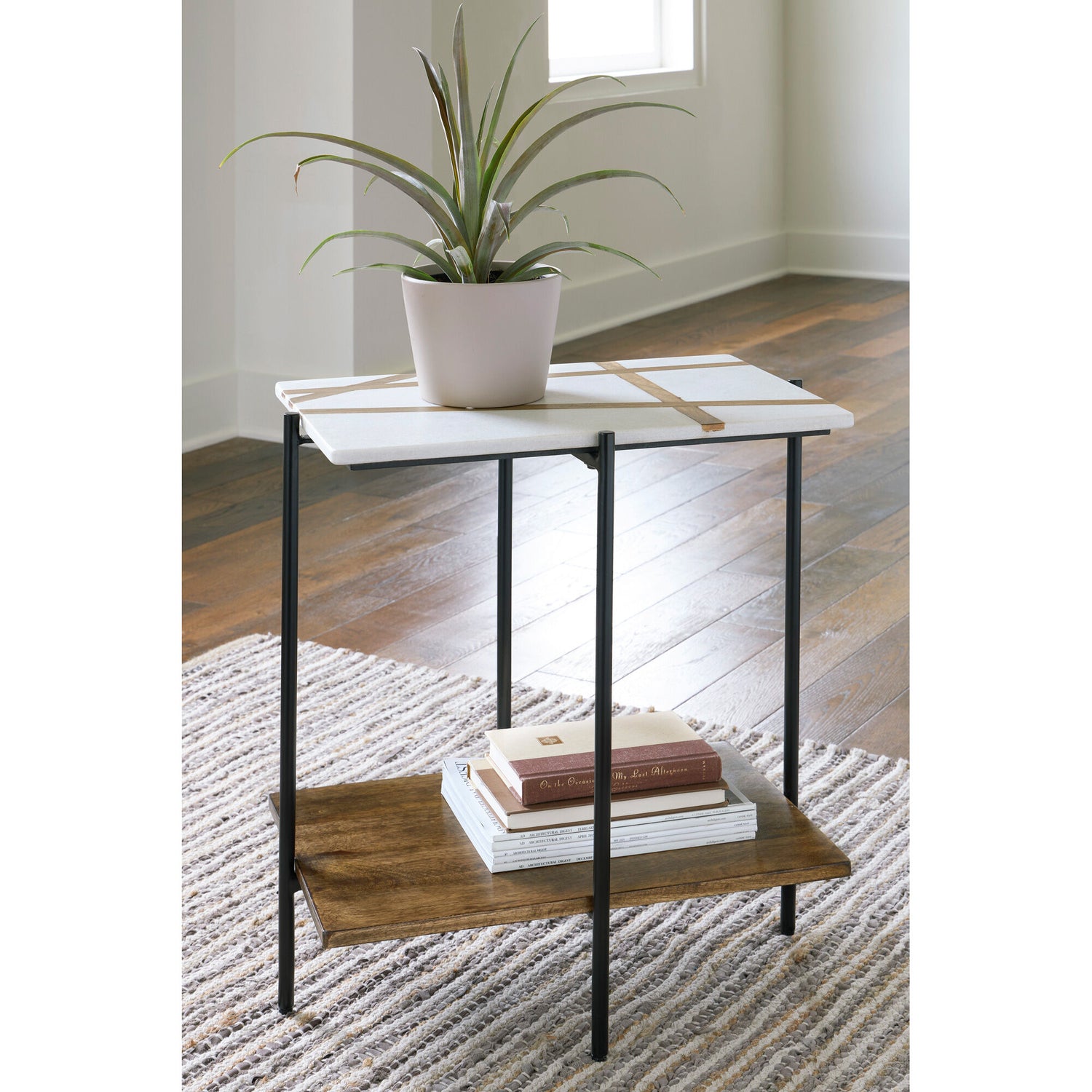 Braxmore Accent Table - QK1081971_ASHL_LF1_RM