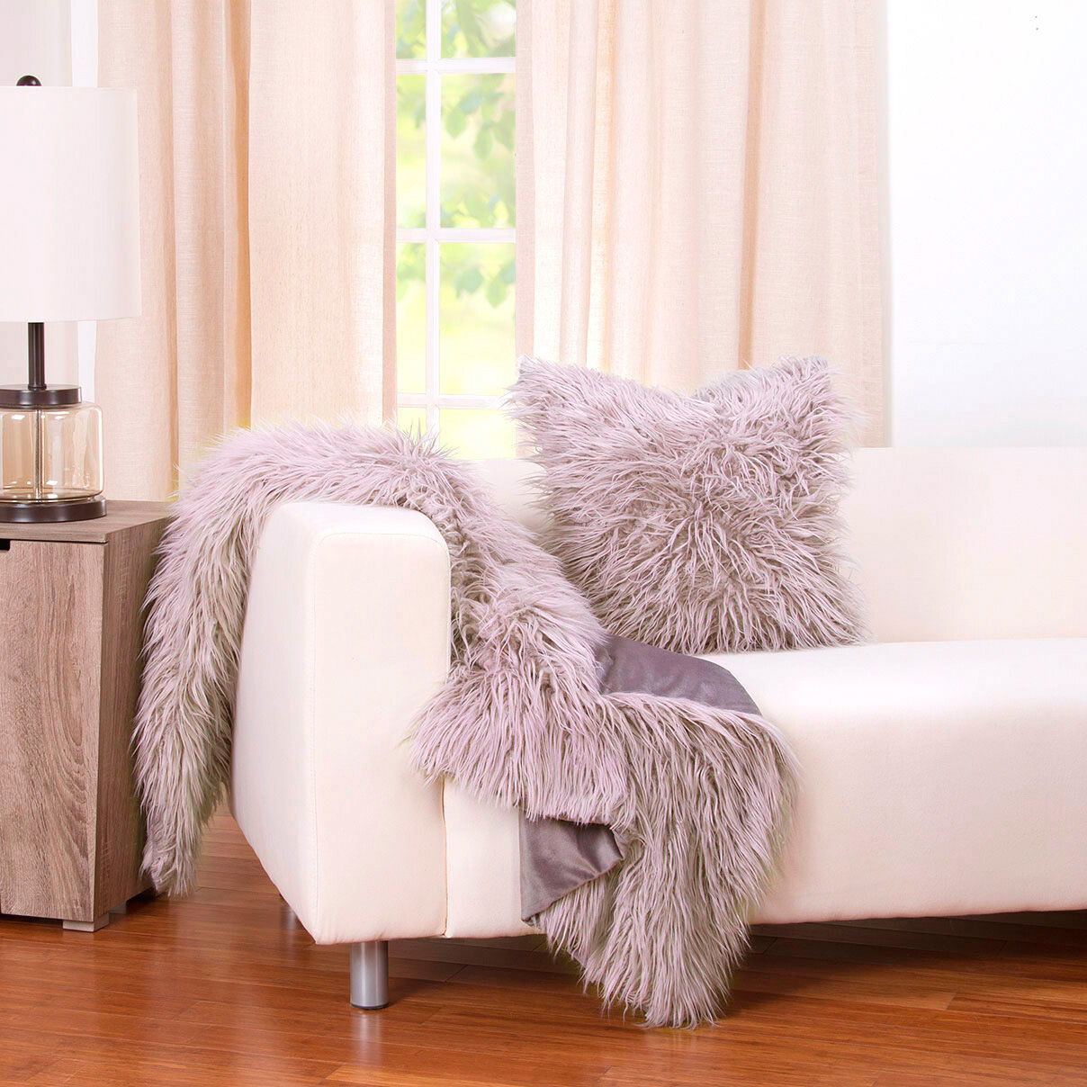 Llama 16 Inch Feather Pillow - QK1082003_SISO_LF3_RM