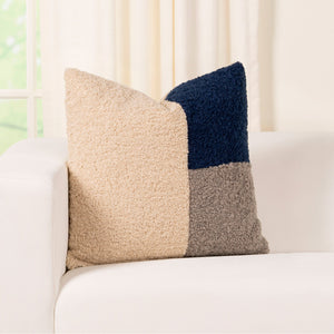 Tiffany 3 Patch Boucle Pillow - QK1082122_SISO_LF1_RM