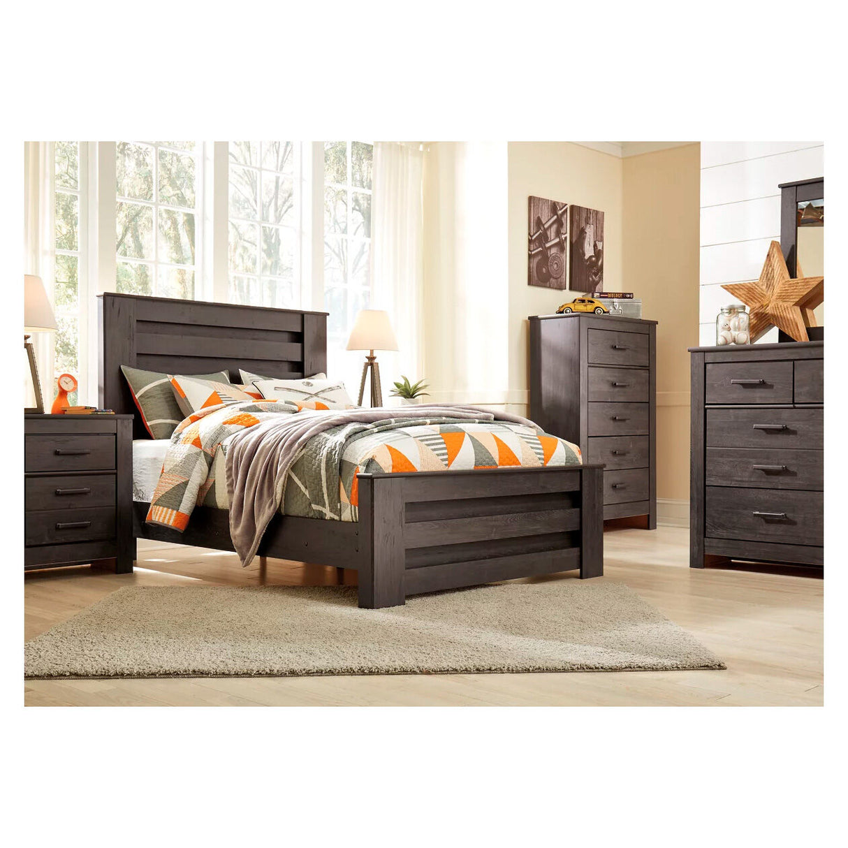 Brinxton Panel Headboard - QK1083525_ASHL_LF3_RM