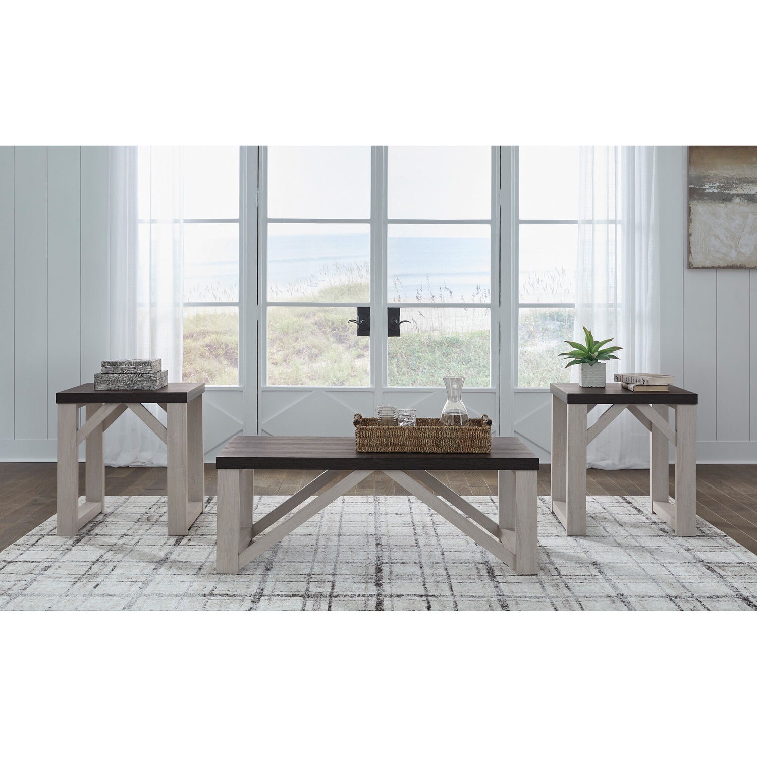 Dorrinson Set of 3 Tables - QK1083527_ASHL_LF1_RM