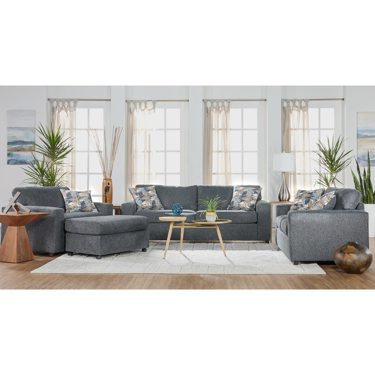 Gio Chair - QK1087766_HUGH_LF1_RM