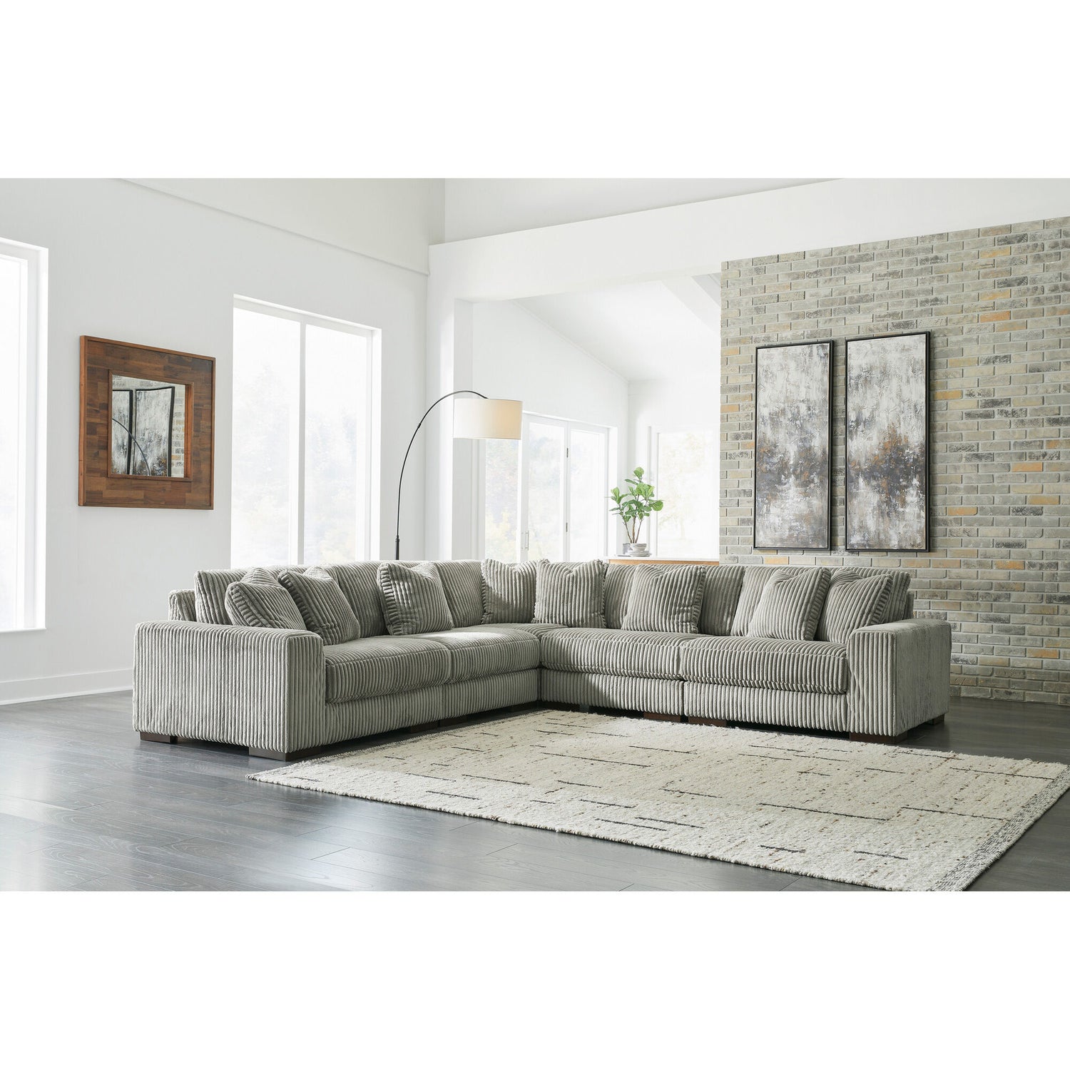 Lindyn 5 Pc Sectional - QK1088050_ASHL_LF1_RM