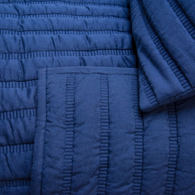 Blackberry Grove Blue Queen Quilt and Shams