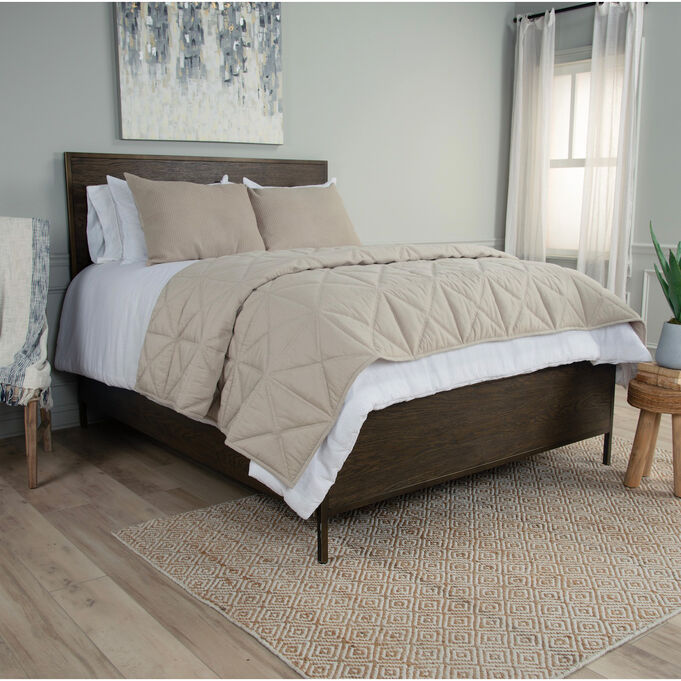 Blackberry Grove Natural King Quilt and Shams