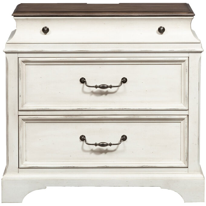 Liberty Furniture | Abbey Road White Accent Chest
