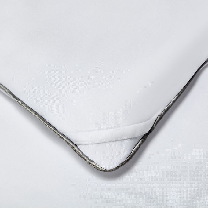 SHEEX AeroFit White Queen Performance Down Alternative Comforter