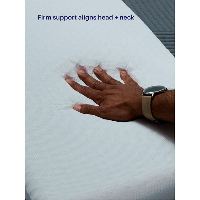 firm supplort aligns neck and pillow
